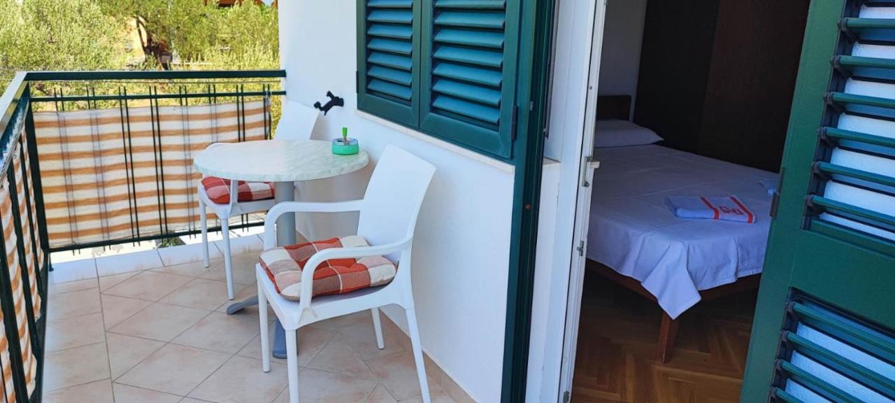 Apartments Racetin Marina Exterior foto